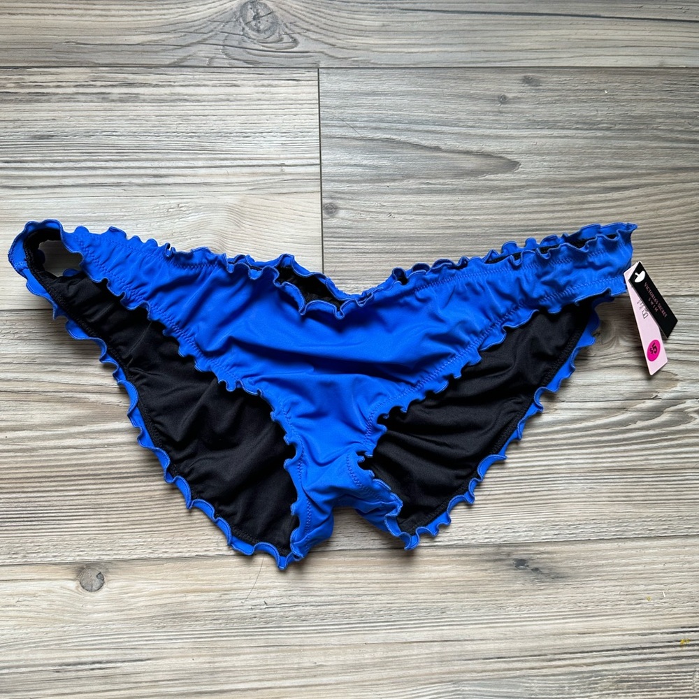 VS ruffle swim bottom NWT
